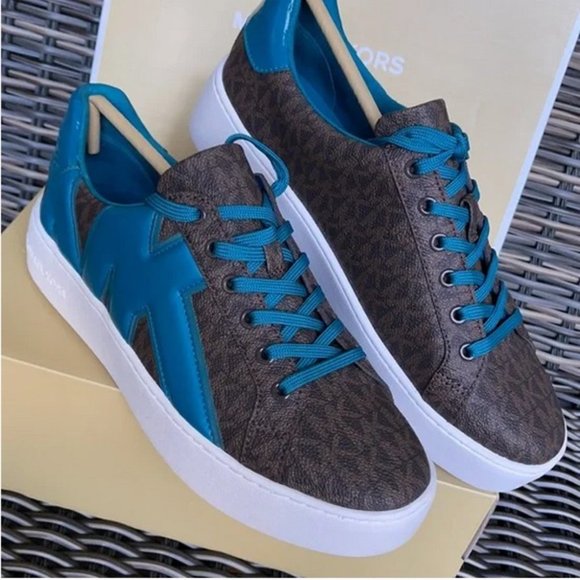 Michael Kors Poppy Lace Up MK Sig Small WMNS - Picture 8 of 16